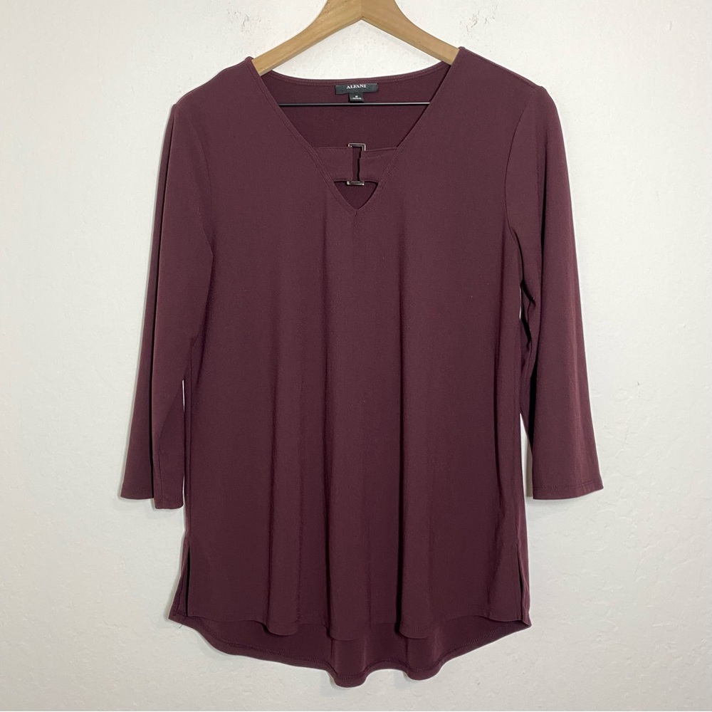 Alfani Women’s M Y2k Burgundy 3/4 Sleeve V Neck Blouse Top Metal Hardware